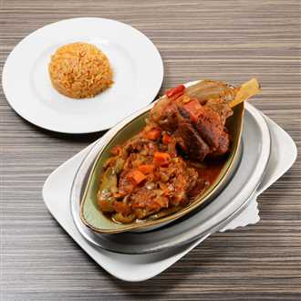 Lammhaxe mit grünen Bohnen